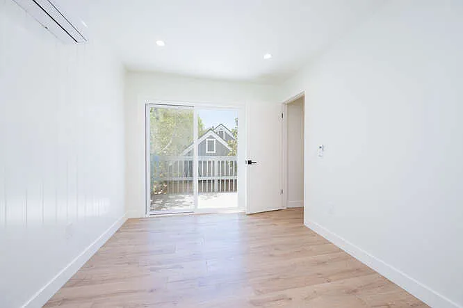 680 Morro St #B — Photo 9