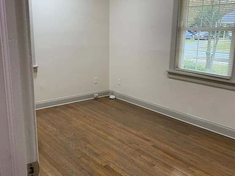 2757 Louise Dr — Photo 12