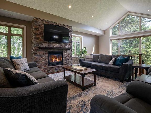 4th image of 211 W Aspen Dr