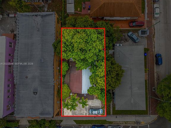 5th image of 1568 SW 5th St