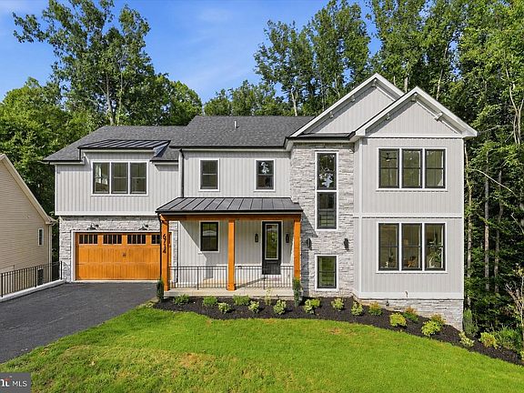 4th image of 6714 Woodridge Rd