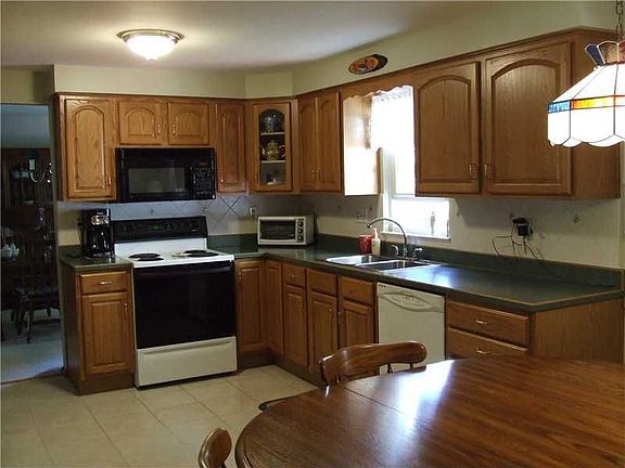 2nd image of 518 Brunswick Dr