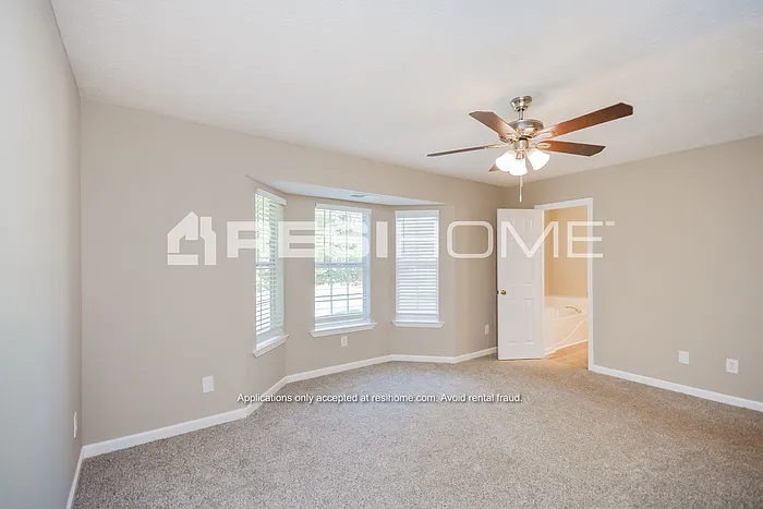 138 Floresta Dr — Photo 9