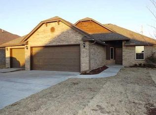 800 S Howard Ave, Moore, OK 73160