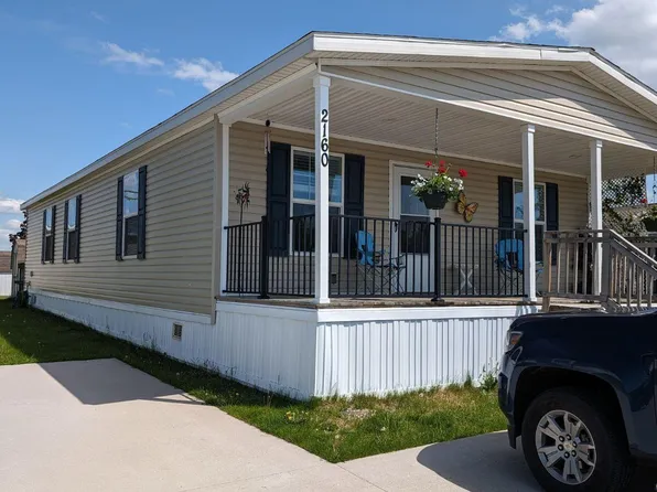 2160 Leisure Ln, Traverse City, MI 49686