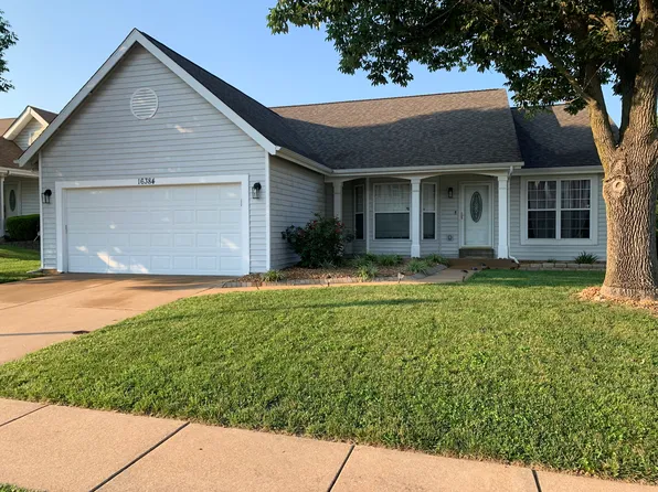 16384 Hampden Pl, Florissant, MO 63034