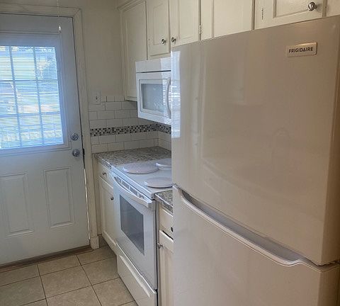2nd image of 3012 Mahanna Springs Dr APT D