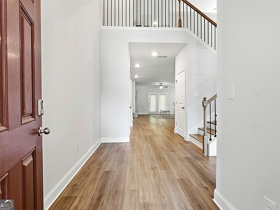 5th image of 357 Caledonia Ct