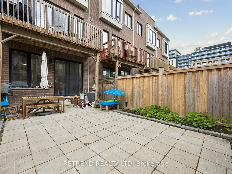 192 Salterton Cir — Photo 40
