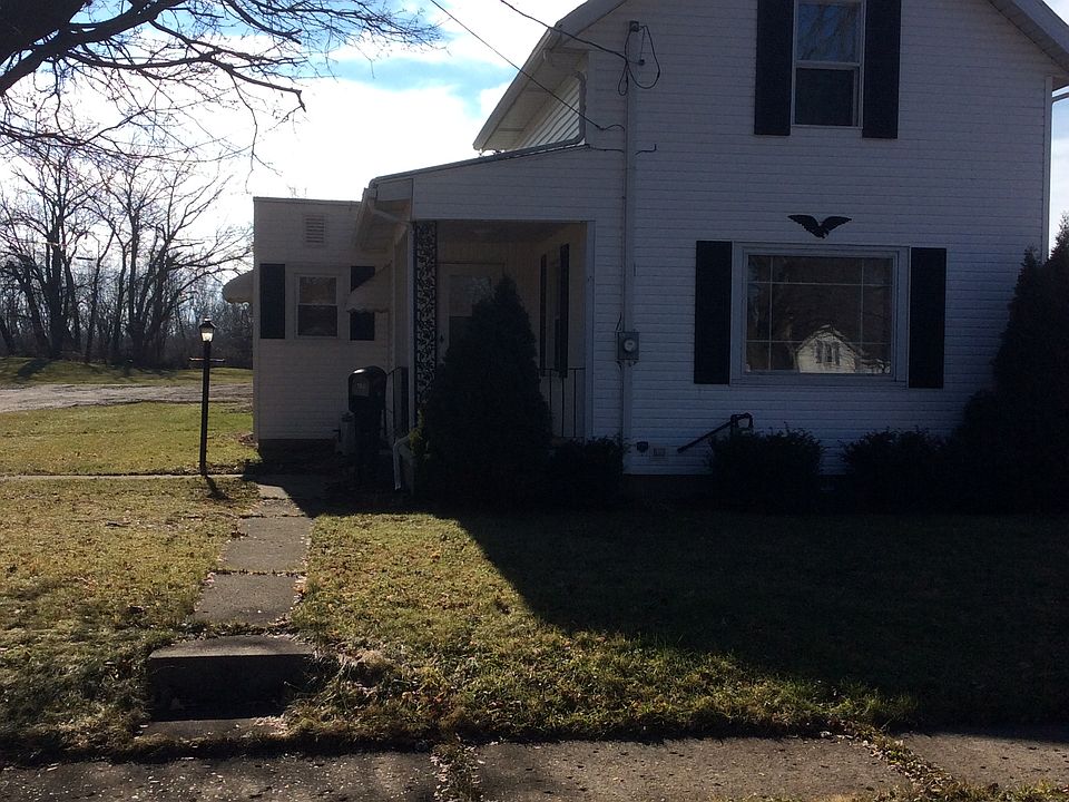1st image of 182 W Park Dr