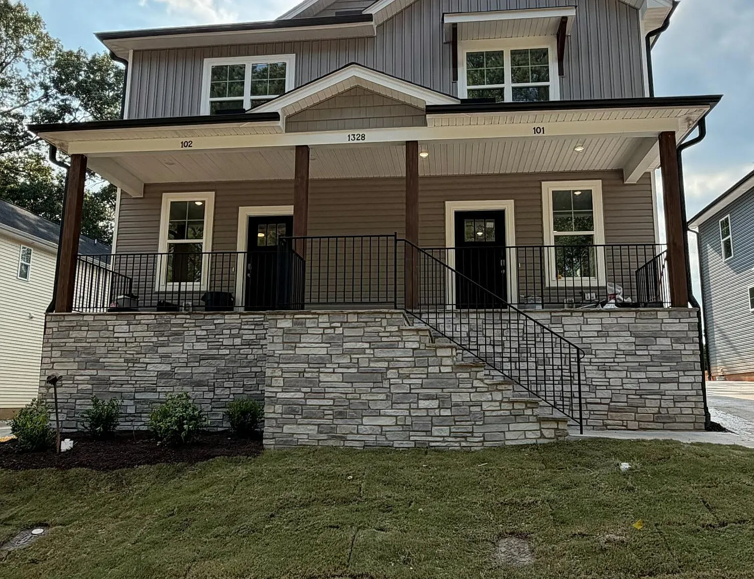 4 bed, 3.0 bath, $3,050 — Photo 1