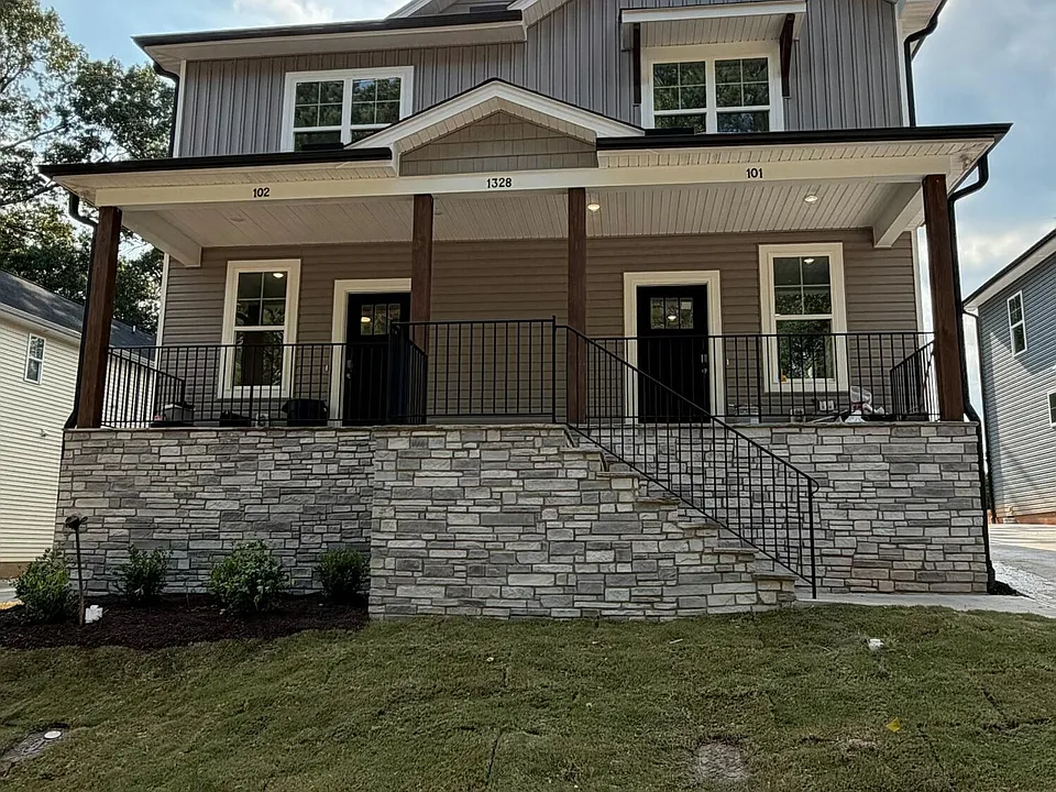 1328 Kent Rd #102