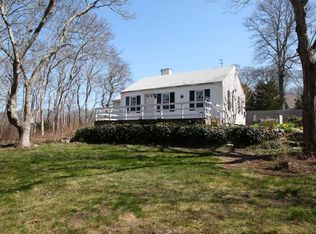 3 Gunning Point Ave, Falmouth, MA 02540