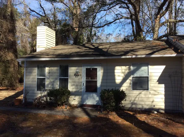 2426 Educational Dr, New Bern, NC 28562