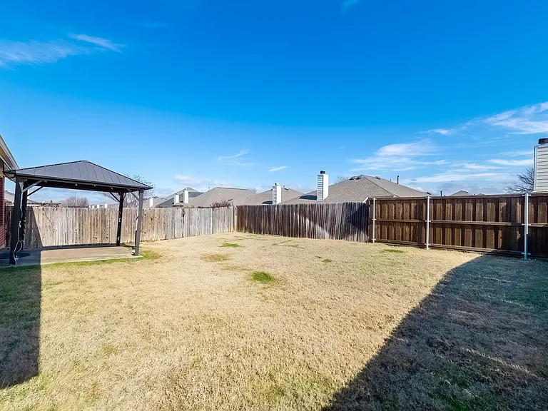 2716 Dawn Spring Dr — Photo 24
