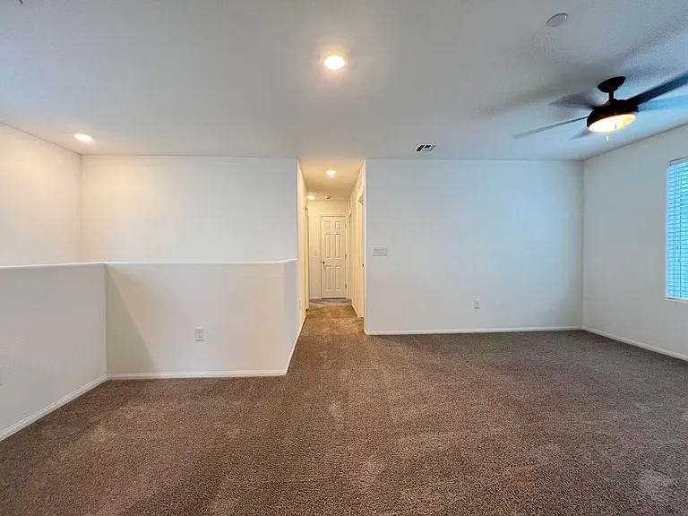1347 Graphite Ave — Photo 18