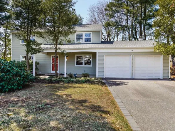 49 Marwood Place, Stony Brook, NY 11790