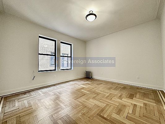 3rd image of 664 W 163rd St #502