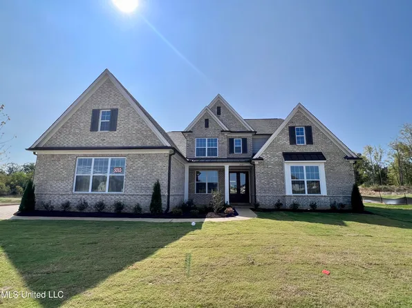 9595 McElroy Farms Dr, Olive Branch, MS 38654