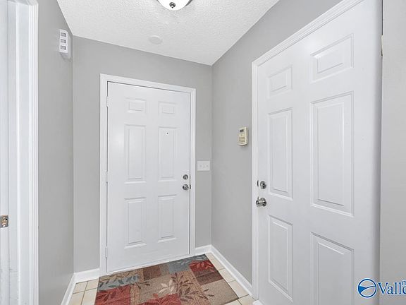 5th image of 1808 Edgemere Ct SE
