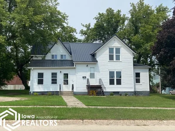 245 E G St, Forest City, IA 50436