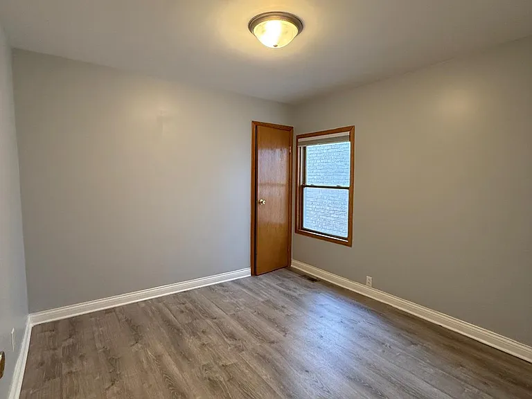3841 N Octavia Ave — Photo 6