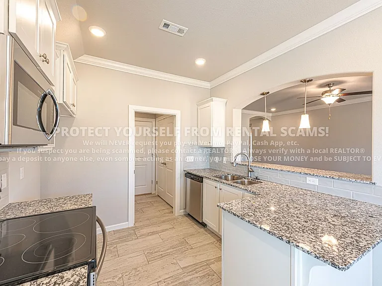 4476 W Newton Ave — Photo 5