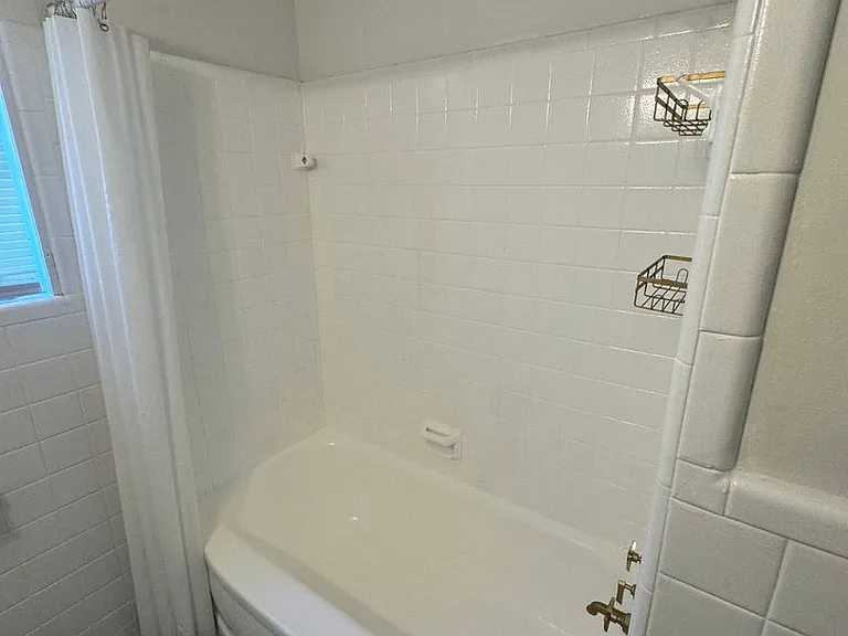 2915 Ashley Ave — Photo 22