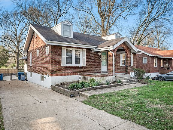 2nd image of 246 Louisa Ave