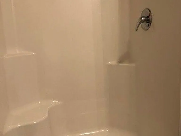 600 SW Loudon Dr #1 — Photo 9