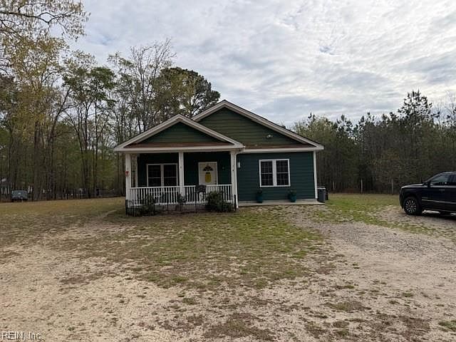 1st image of 21483 Chestnut Ln