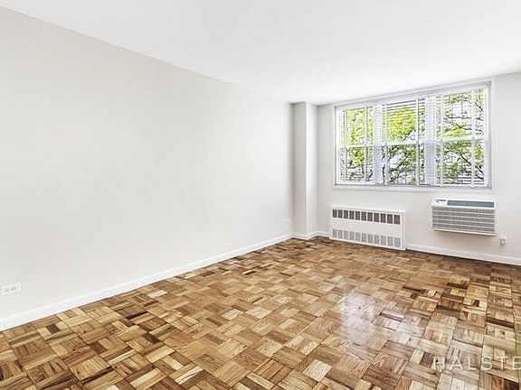 3rd image of 222 E 19th St APT 2G