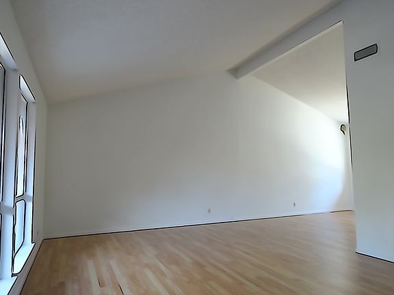 5th image of 7438 Trudy Ln