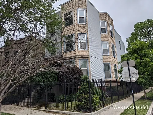 2035 N Sawyer Ave #2 Photo 1