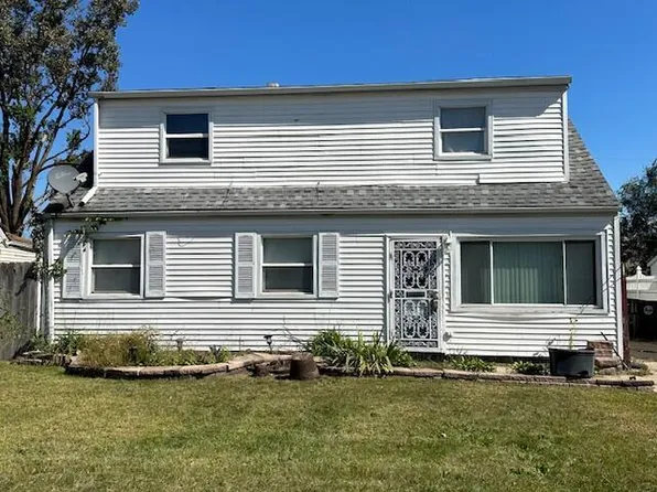 2371 Jennings St, Gary, IN 46404