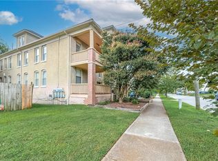 209 W 34th St APT 201, Norfolk, VA 23504