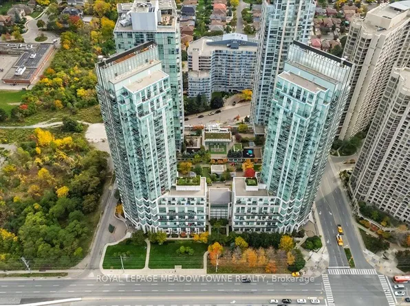 220 Burnhamthorpe Rd W #914, Mississauga, ON L5B 4N4