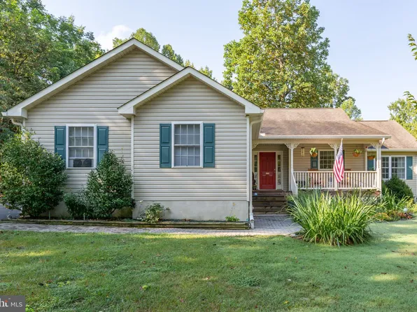 8460 Reagan Dr, King George, VA 22485
