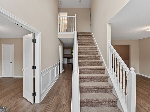 3rd image of 2023 Tulip Petal Rd