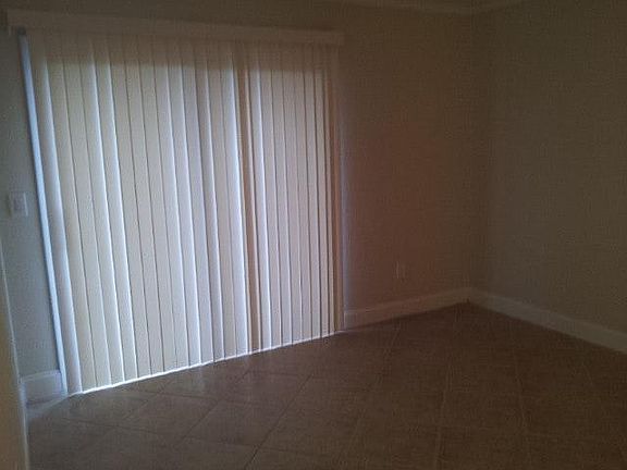 4th image of 702 SW Claudia Ave