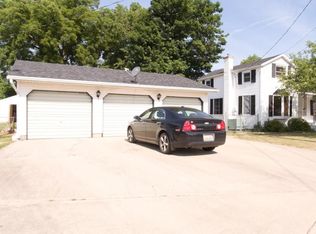 107 Tompkins St, Eaton Rapids, MI 48827