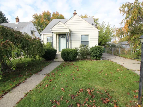 23833 Normandy Ave, Eastpointe, MI 48021