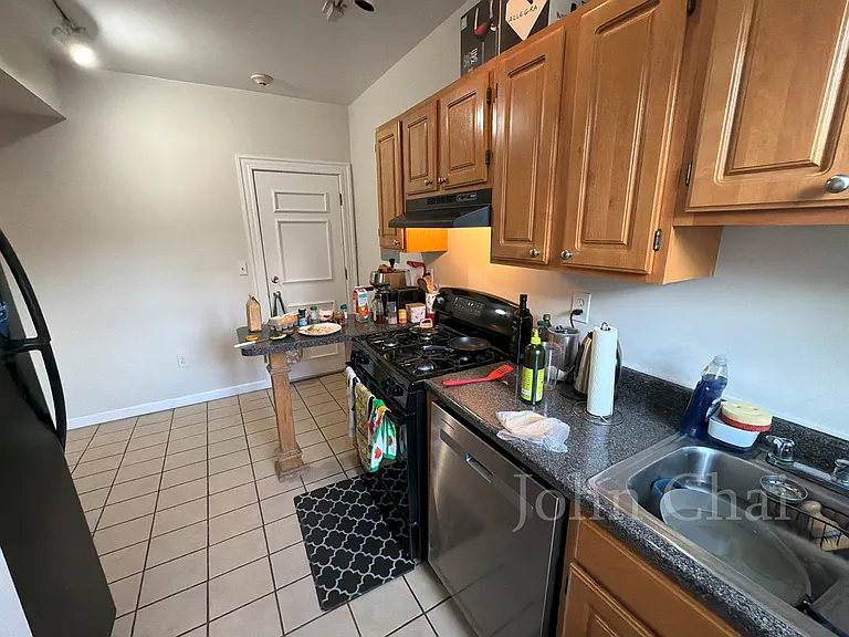 1932 Beacon St #4 — Photo 33