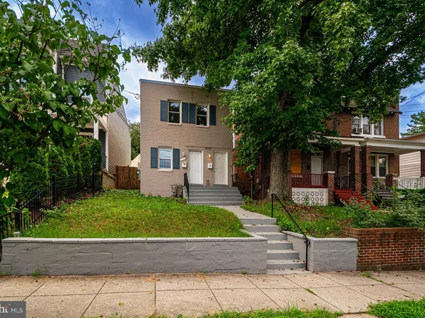 2351 S S St SE, Washington, DC 20020