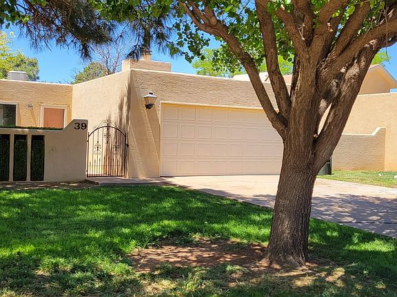 3rd image of 39 Paseo Vlg