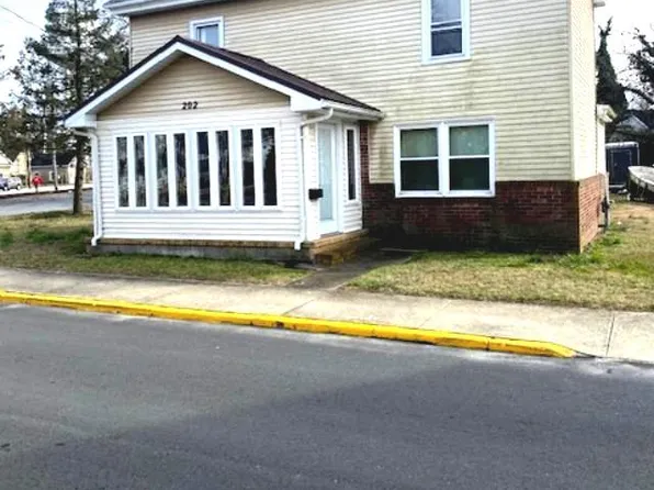 202 W 7th St, Laurel, DE 19956