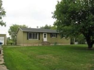 751 E Sessions Rd, Sheridan, MI 48884