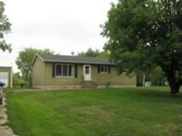 751 E Sessions Rd, Sheridan, MI 48884