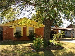 2nd image of 4604 SE 38th St
