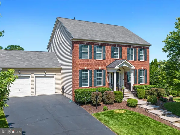20975 Hooded Crow Dr, Leesburg, VA 20175